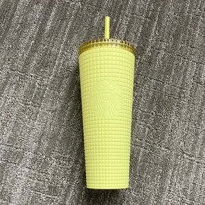 Starbucks Tumbler 24 oz SKU 011140458